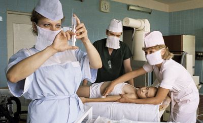 Около 20 школьников попали в больницу с отравлением в Приамурье