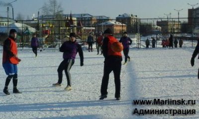 Подведены итоги зимнего чемпионата Мариинского муниципального района по мини-футболу на снегу