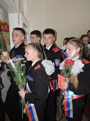 Праздник «Последнего звонка» стал особенным для сотрудников полиции г. Мариинска.