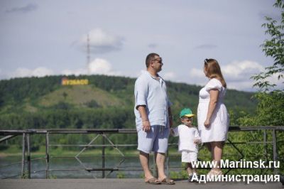 Илья Середюк поздравил супружеские пары кузбассовцев с Днем семьи, любви и верности