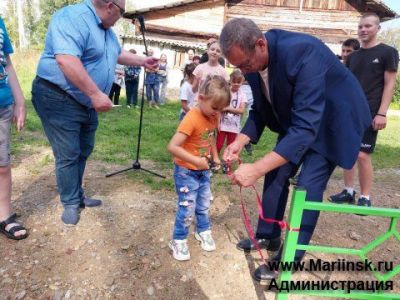 В поселке станция Антибесская состоялось торжественное открытие спортивной площадки.