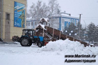 Более 6 тысяч кубометров снега вывезли коммунальные службы Кузбасса после первых снегопадов