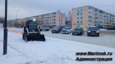 Более 6 тысяч кубометров снега вывезли коммунальные службы Кузбасса после первых снегопадов