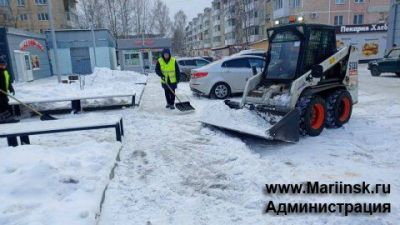 Более 6 тысяч кубометров снега вывезли коммунальные службы Кузбасса после первых снегопадов