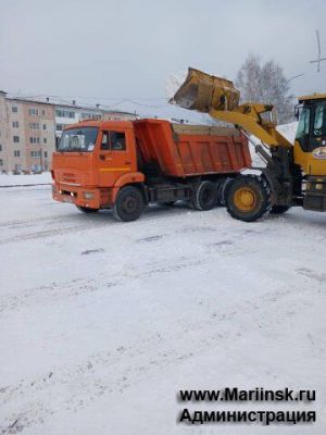 Более 6 тысяч кубометров снега вывезли коммунальные службы Кузбасса после первых снегопадов