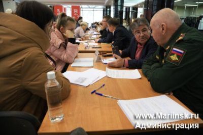 По поручению губернатора Кузбасса Ильи Середюка для участников СВО, ветеранов и их семей представители межведомственной комиссии провели выездной личный прием